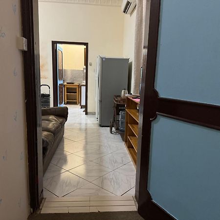 Backpacker'S Bed - No Parking Space Αμπού Ντάμπι Εξωτερικό φωτογραφία