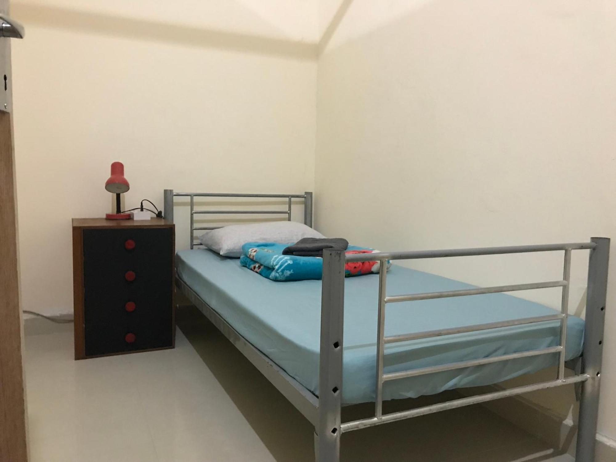 Backpacker'S Bed - No Parking Space Αμπού Ντάμπι Εξωτερικό φωτογραφία