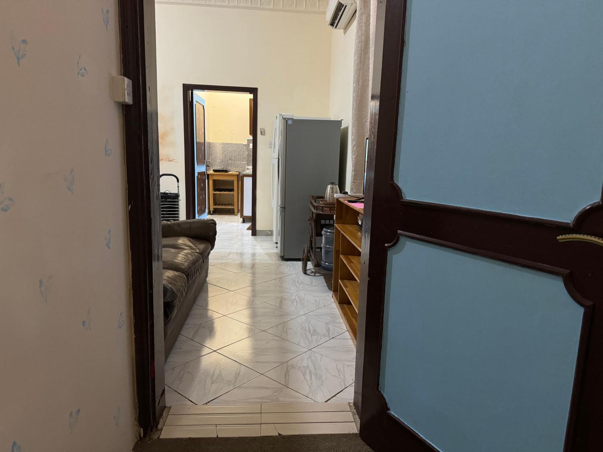 Backpacker'S Bed - No Parking Space Αμπού Ντάμπι Εξωτερικό φωτογραφία